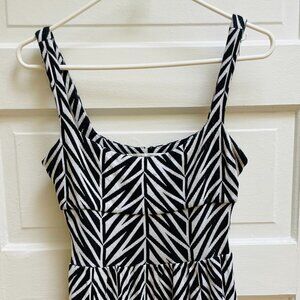✨ Diane von Furstenberg Black & White Classic Geometric Dress | Size 6 ✨